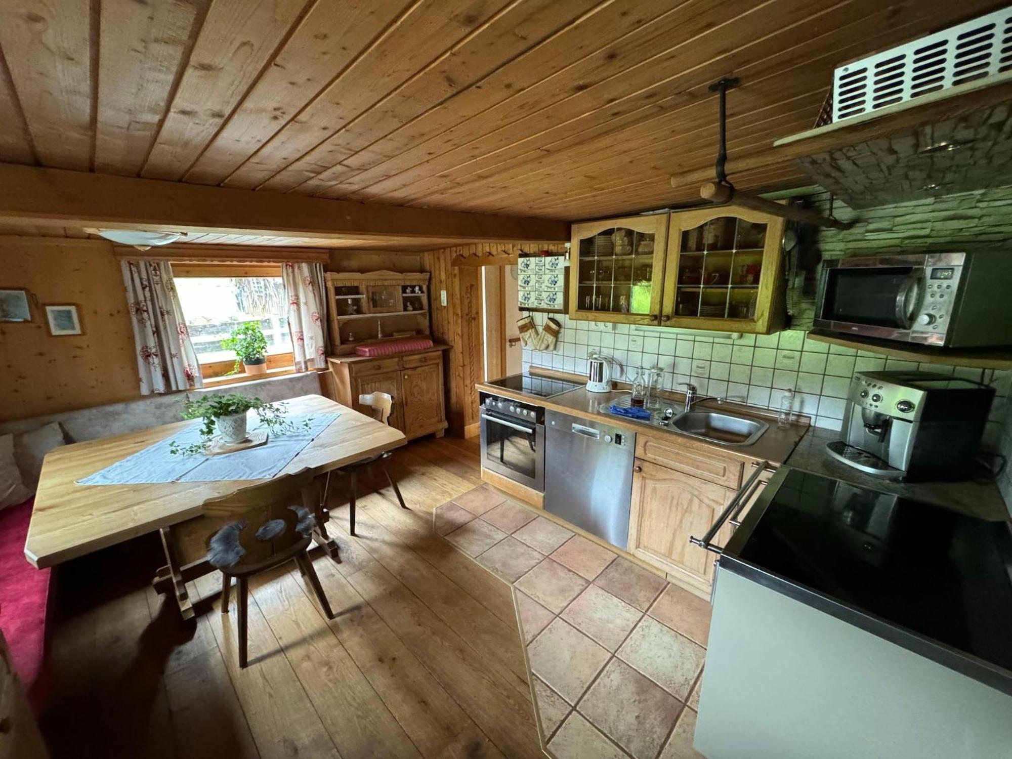 400 Year Old Rustic House Mittersill
